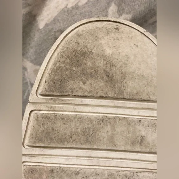 Donald j. Pliner tan espadrilles size 8 soles need some cleaning see photos - Picture 6 of 8